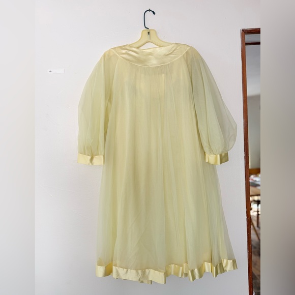 VTG 60s Womens M Butter Yellow Pegnoir Nightgown Set Sabrina Carpenter Babydoll - Picture 15 of 16